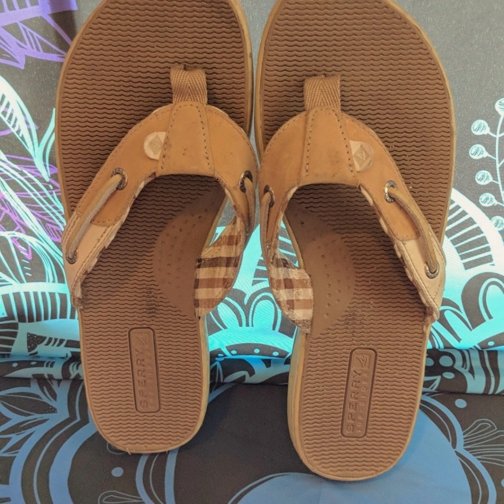 Sperrys flip flops